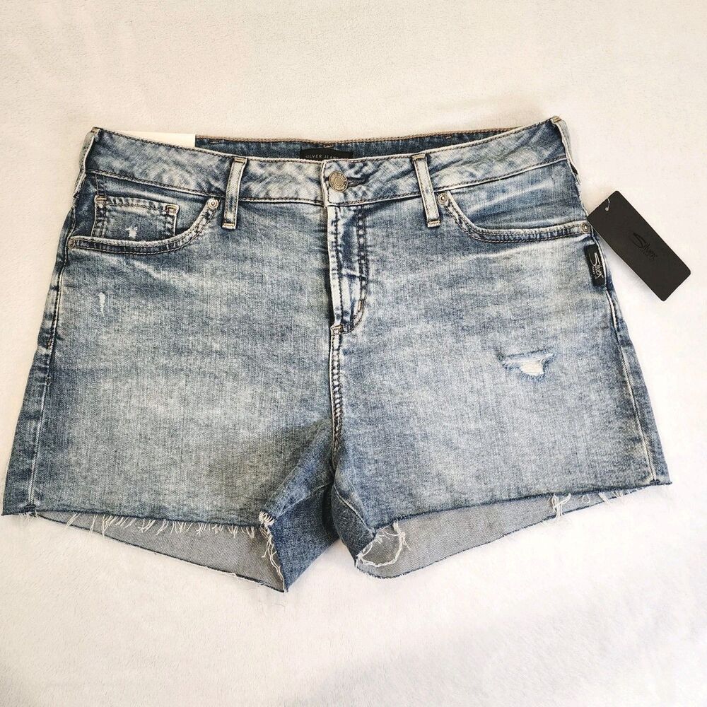 Silver Jeans Co. Curvy Avery Denim Shorts High Rise Light Wash Size 32 X 3 NWT